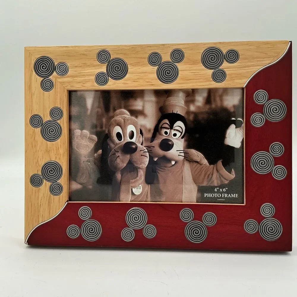 Disney Parks Authentic Original 4x6 Frame, Metal Mickey Mouse Inlaid In Wood new